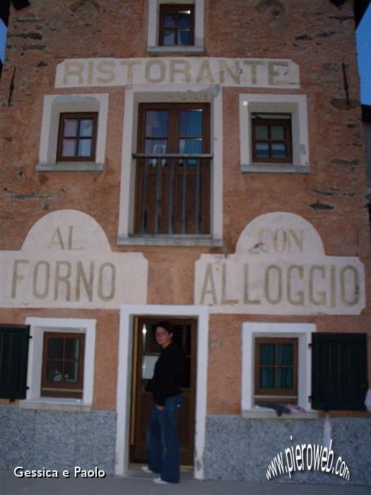 16° Rifugio Forni4.jpg